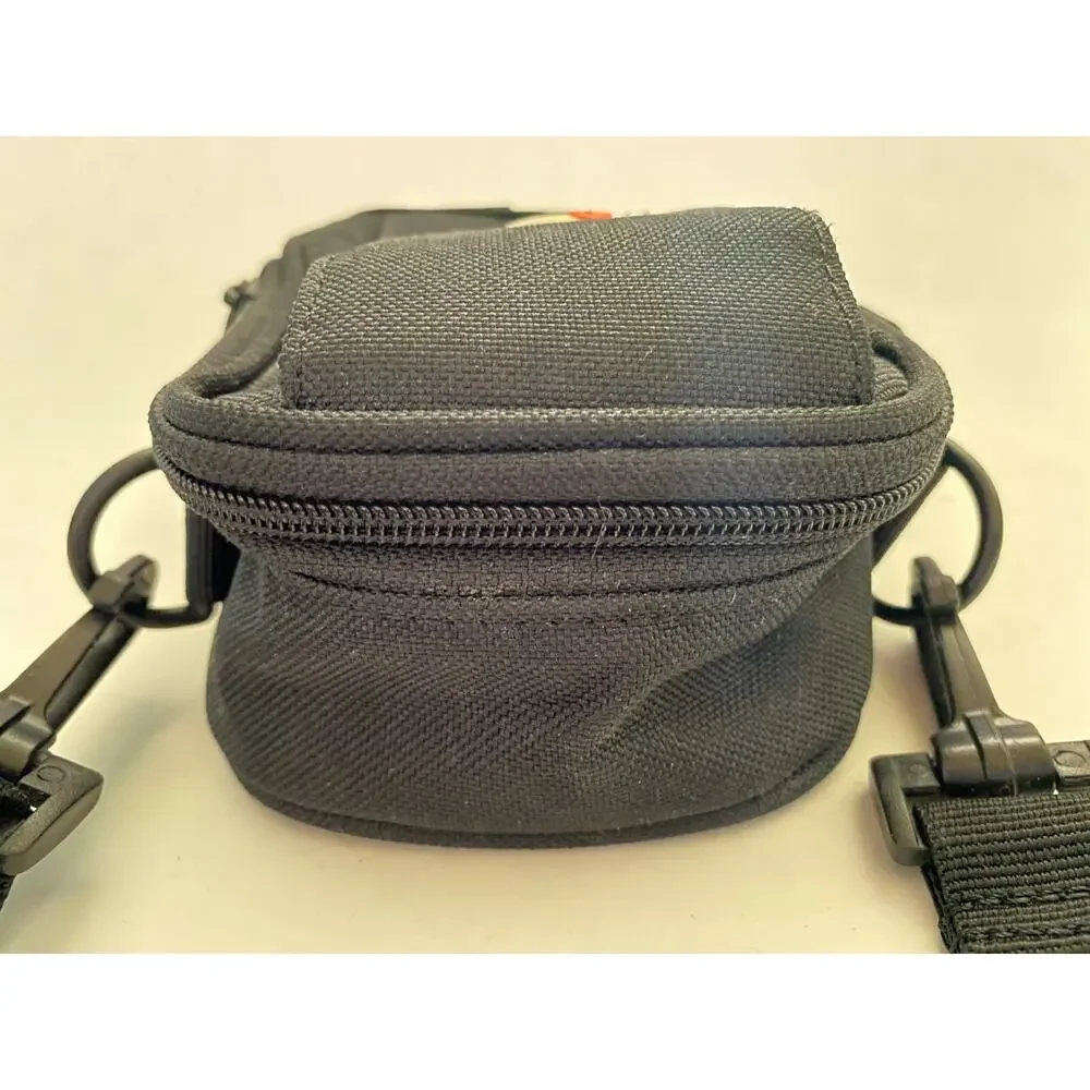 Lowepro Z30 Adjustable Strap Black Zip Up Cross Body Camera Case Lens Pouch Bag